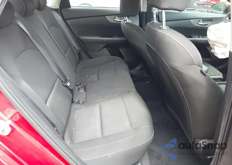 2021 Kia Forte Lxs из США, поврежденный, VIN 3KPF24AD0ME330473